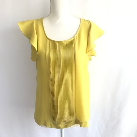 *4/$20* Collective Concepts Yellow Pleated Top - Picture 1 of 7